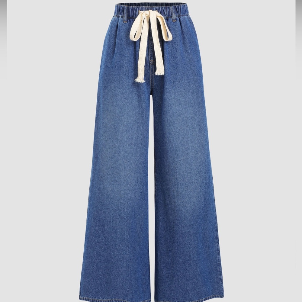 Brand new, never worn women’s jeans.